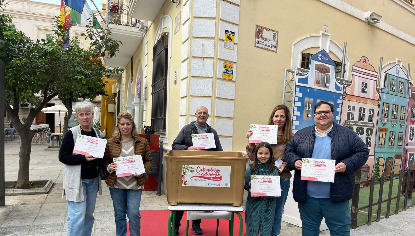 Almuñécar reparte diez premios de 200 euros entre los clientes del comercio local
